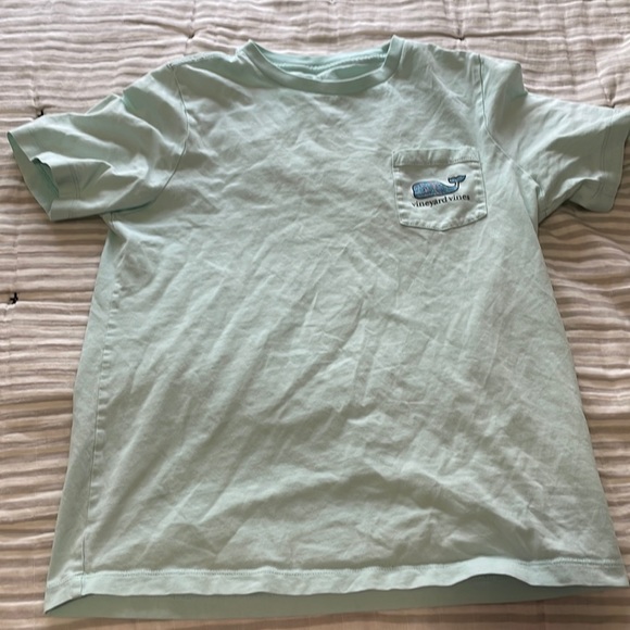 vineyard vines kids shirt! Has been worn, size small. - Picture 1 of 3